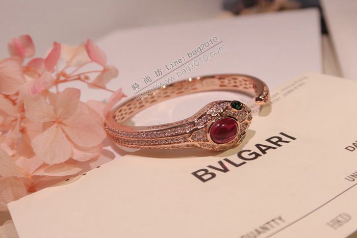 Bvlgari飾品 寶格麗紅寶石蛇手鐲 Serpenti高級珠寶手鐲  zgbq3172